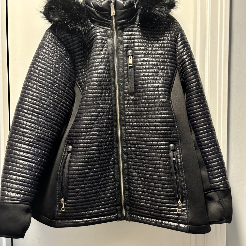 Michael Kors women’s black Coat 2x Quilted Jacket with Faux Fur Trim